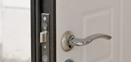 Выбираем надежные входные двери: что предлагают производители